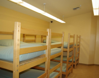hospitatly-house-dorm-room